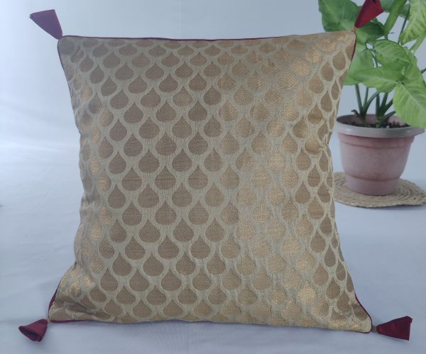 Gold Brocade 5C Gold Brocade 5C
