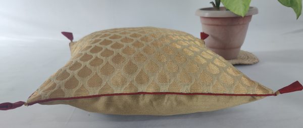 Gold Brocade 5E Gold Brocade 5E