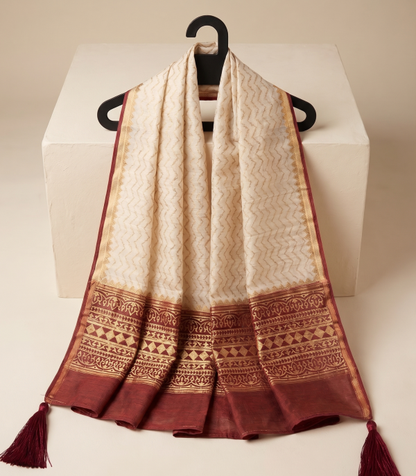 Noor-e-Gold_Maroon_1.0